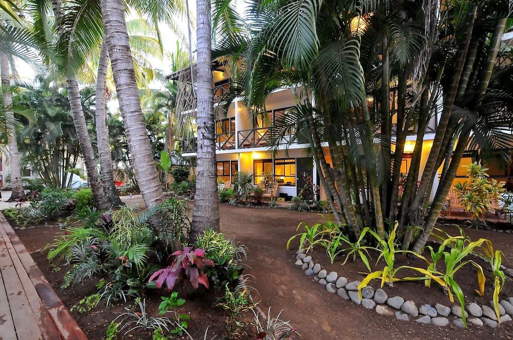 Hotel Oasis Palms à Nadi Extérieur photo
